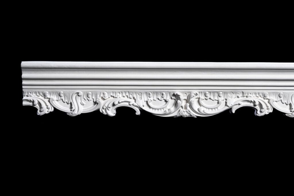 cornici e angoli in gesso